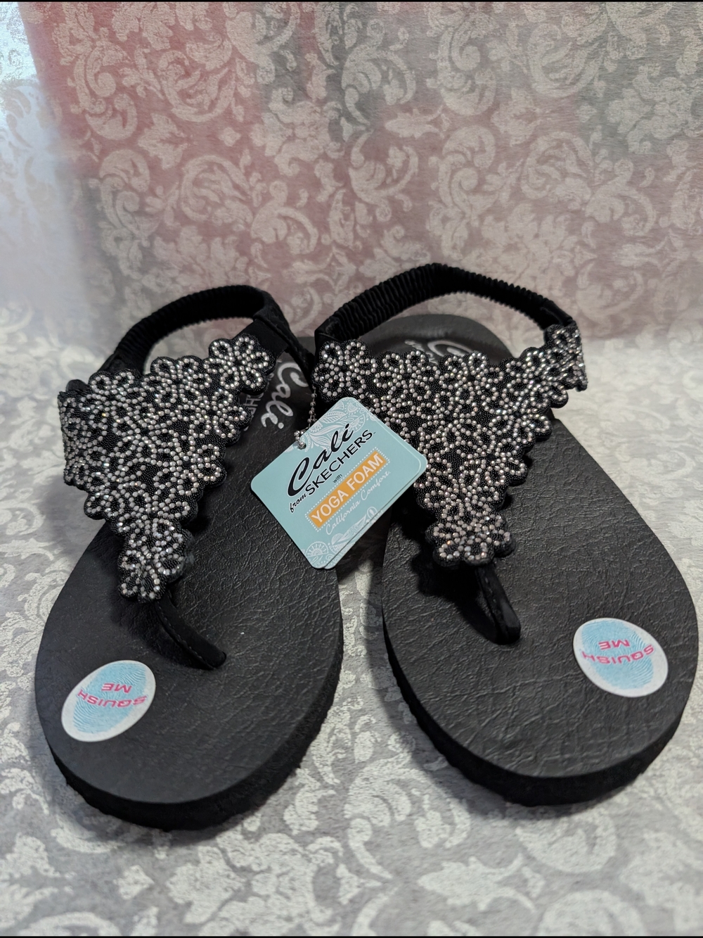Skechers Black Beaded Floral T-Strap Sandals - Picture 2 of 4